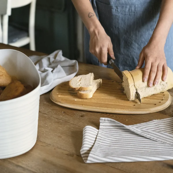 Guzzini - Cassetta pane con coperchio tagliere in bambù Tierra - immagine 2
